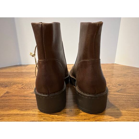 Born Women’s Tricia Handcrafted Leather Ankle Boots – Brown – Size 6M – NWOB - Picture 5 of 12